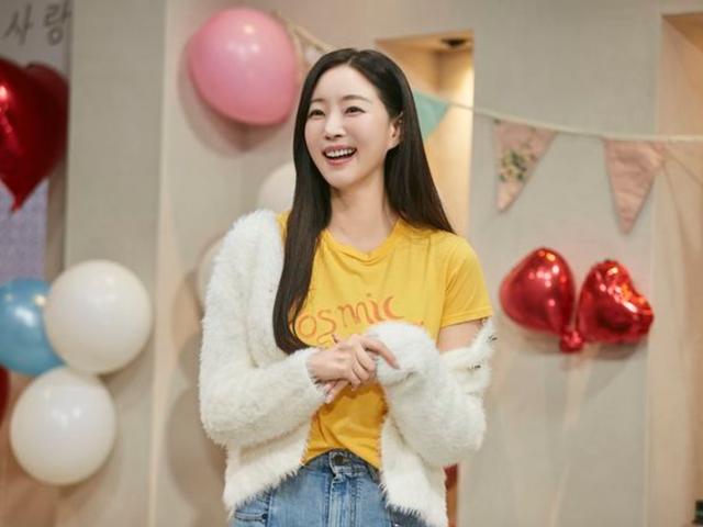 "절대 인터넷에 올리지 않기" 김사랑, 레전드 <strong>팬미팅</strong> 어땠길래