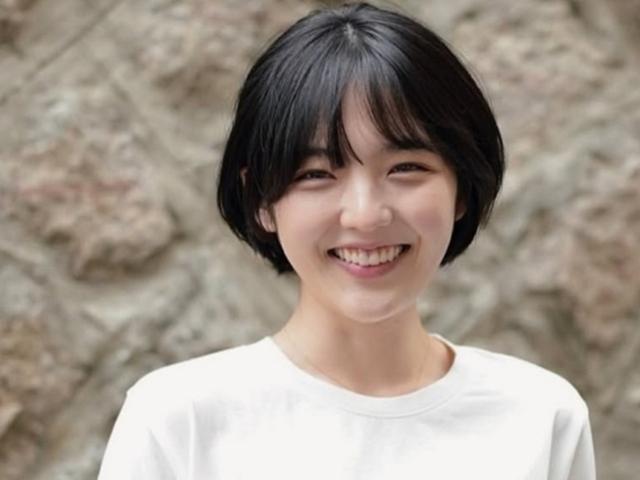 서신애, <strong>긴 생머리</strong> 자르고 교정기 풀고 리즈 갱신 ... “이날만을 기다렸다”