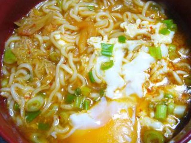 "라면에 한 숟가락 팍팍 넣으면" 보약만큼 건강해지는 음식