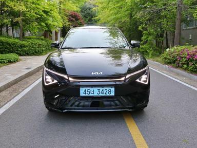 [시승기] 주행 거리 확대 ·패밀리 룩 적용…'기아 더 뉴 EV6'