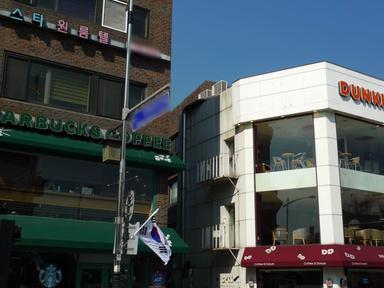 '진짜 역대급 이벤트..' 스타벅스 일회용 컵 5개만 모아서 가면 실제 '보상' 받을 수 있는 국내 매장 (+위치)