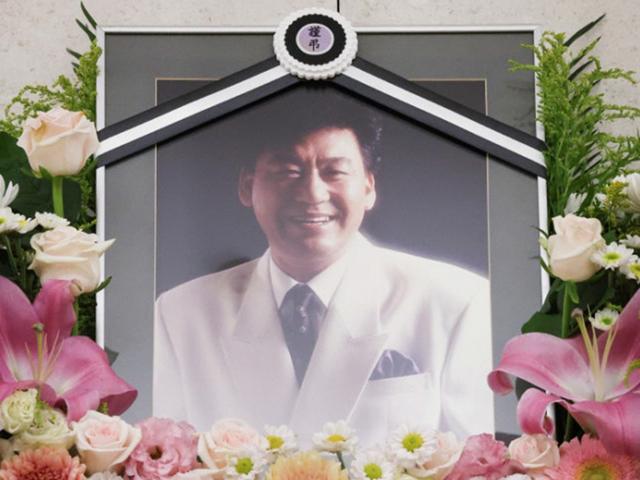 故 현철, 가요계 큰 별이 지다..임영웅·장윤정 후배들 눈물 속 이별 <strong>1</strong>주기