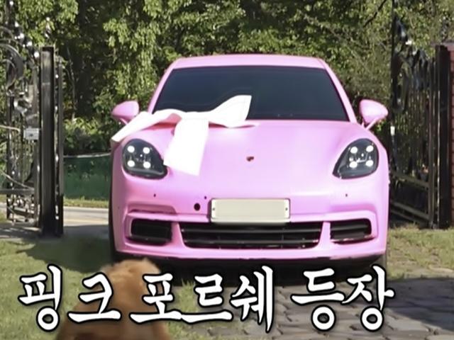 “진짜 최악이야”…‘포르쉐에 분홍색 도색’ 남편 만행, 블랙핑크가 해결?