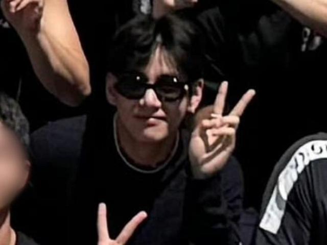 “의리도 월클이네”... 맞후임 전역식에 등장한 ‘BTS’ 뷔