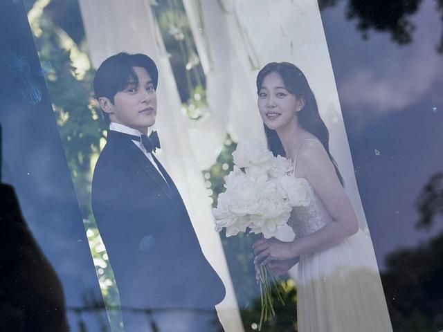“10년 연애 끝에 마침내 ‘백년가약’”…윤선우♥<strong>김가은</strong> 10월 26일 결혼