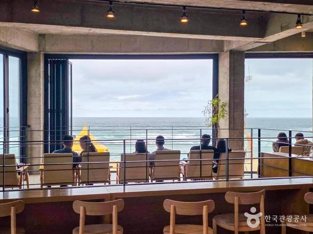 강릉커피축제와 함께 가볼만한 로스터리 명소  & 요즘 핫한 디저트 카페