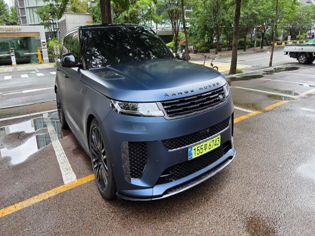 [시승기] 635마력의 묵직함…레인지로버 스포츠 SV 에디션 투