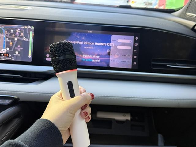 '차 안에서 이것까지?'…가족형 SUV 진화한 '그랑 콜레오스'