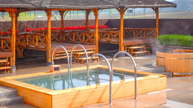 "대통령이 즐겨 찾은 곳이라고?"... 무려 7천 평 규모의 동양 4대 유황온천