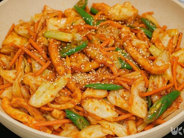 "추위, 스트레스 한 방에 날린다…" 오징어볶음 '불맛' 나게 만드는 <strong>비법</strong>