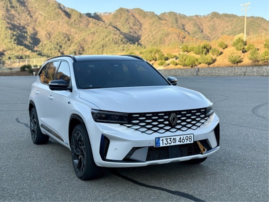 '차 안에서 이것까지?'…가족형 SUV 진화한 '그랑 콜레오스'