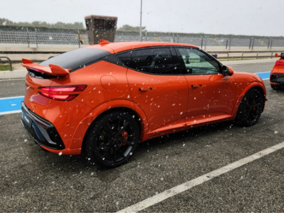 GV60 마그마, 佛 서킷서 성능·감성 '분출'…新명차 선언