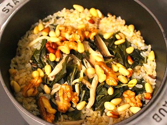 <strong>가을</strong>엔 ‘<strong>건강</strong>한 항암 밥상’… 취나물 버섯 영양밥 만들기