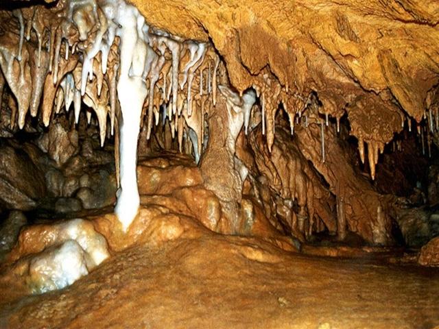 자연의 신비를 느낄 수 있는 그곳, 국내 유명 동굴