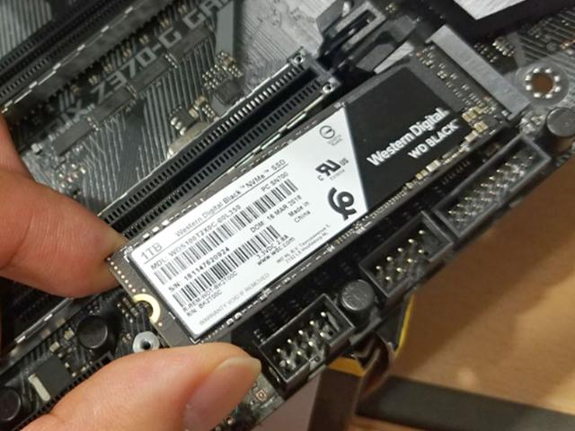 M.2 <strong>SSD</strong>가 일반 <strong>SSD</strong>보다 속도가 빠른가요?