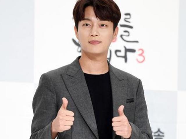 <strong>윤두준</strong>, 24일 '급' 입대할까..'식샤3' 조기종영설