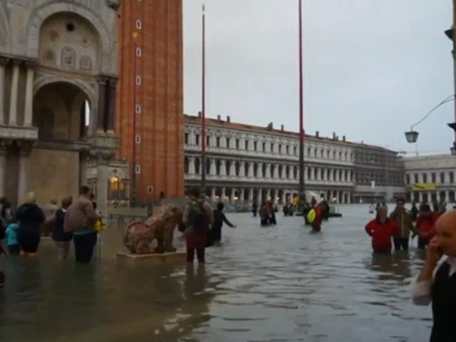 최악 폭우에 물에 잠긴 베네치아…프랑스는 엄청난 폭설