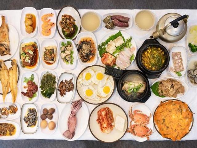 전주음식 DNA, 요리법 등 타임캡슐에 담겨 50년 후 후손들에게 전수..한국전통문화전당 한식자료실에 보관