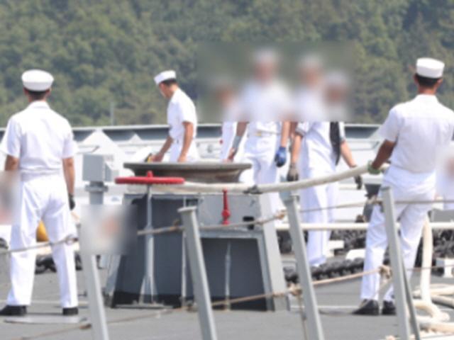 최영함 홋줄 갑자기 '펑' 군인 5명 사상···해군 청해부대 환영행사 중 사고(종합)