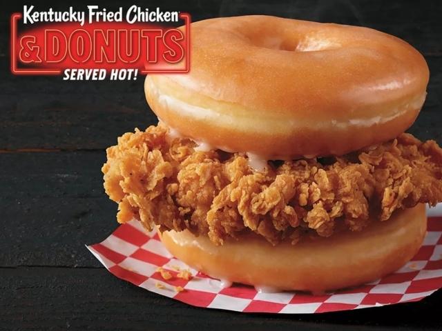 ‘치킨+도넛’ KFC의 이색 메뉴