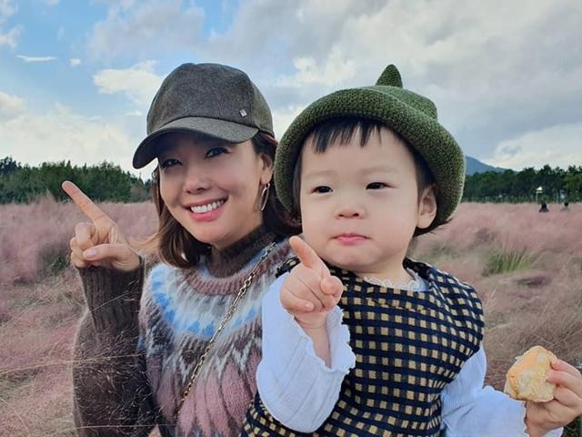 소유진♥백종원, 제주서 행복한 가족 여행…아이들과 환한 미소