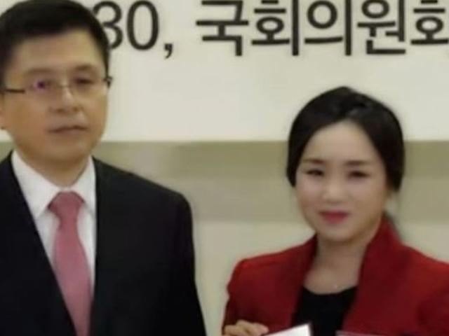 “조국 수호, 문재인 지지 논란” 나다은, 한국당서 3일 만에 ‘봇짐’