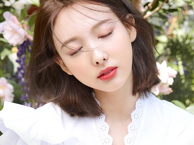 트와이스 <strong>나연</strong>, 신곡 티저 공개...봄 햇살 머금은 ‘단발 여신’