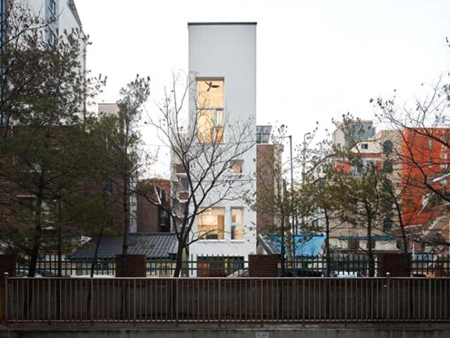 [집 공간 사람] 서울 한복판에 8평 주택… 50대 부부의 바뀐 삶