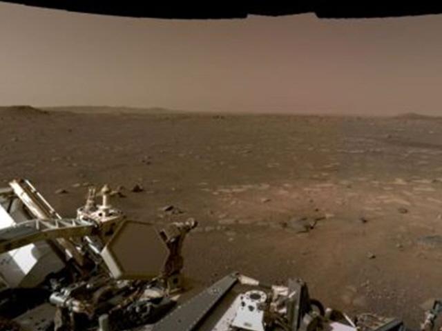 "정말 황량하고 텅 빈 세계같다" NASA 탐사선이 보내 온 '화성의 황야' <strong>사진</strong>