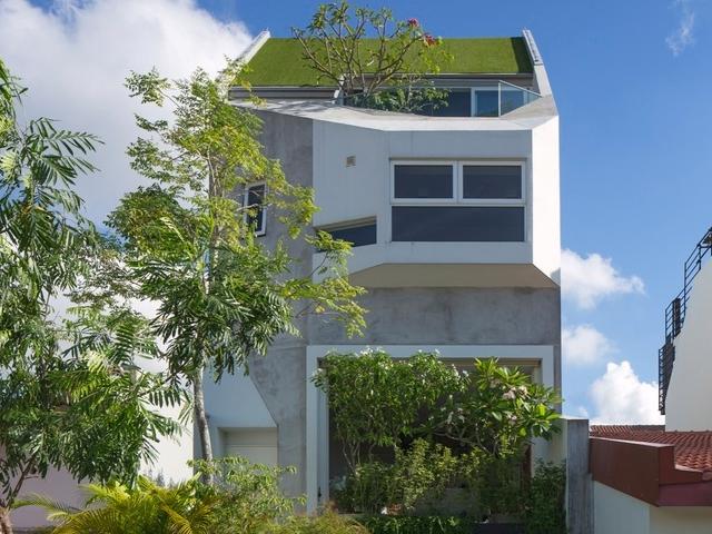 6 층 같은 3층 집, <strong>계단</strong>을 활용한 스플릿 플로어(Split floor) 구조의 싱가포르 주택