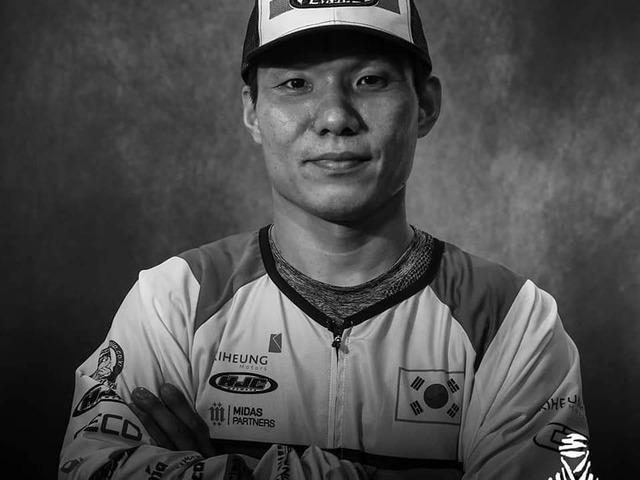 ‘죽음의 랠리’서 아시아 최고 모터사이클 기록 낸 선수가 만든 베이스캠프
