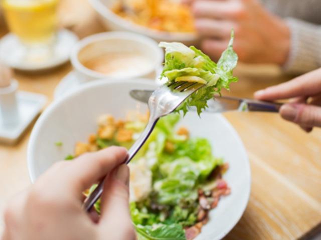 “거꾸로 식사법 놀라워” 효과 입증 속속 발표